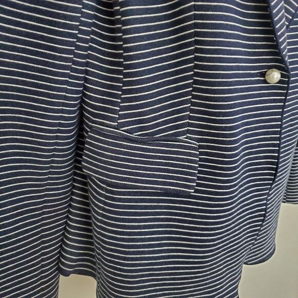 Tahari Women's Blazer 10 Blue Striped Pique Knit Pearls Nautical Business Office - Picture 6 of 12